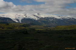 Walking down into the Þórsmörk valley