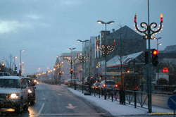Snowflakes falling in Lækjatorg