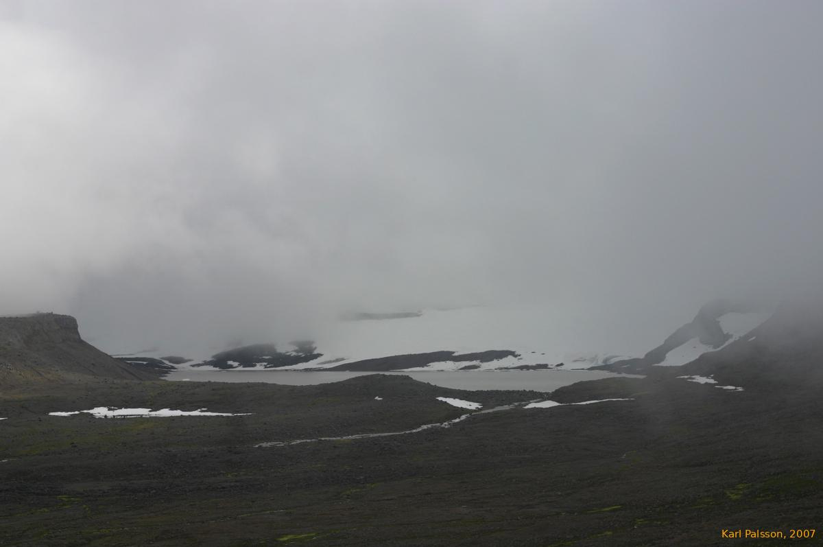 Receding glacier tongues north of Drangjökull