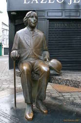 Oscar Wilde, a gift from Estonia to Galway