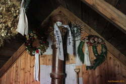 Old wreaths at Selárdalskirkja