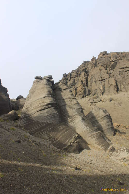 Something different, tuff/móberg? Dyngjufjöll Ytri