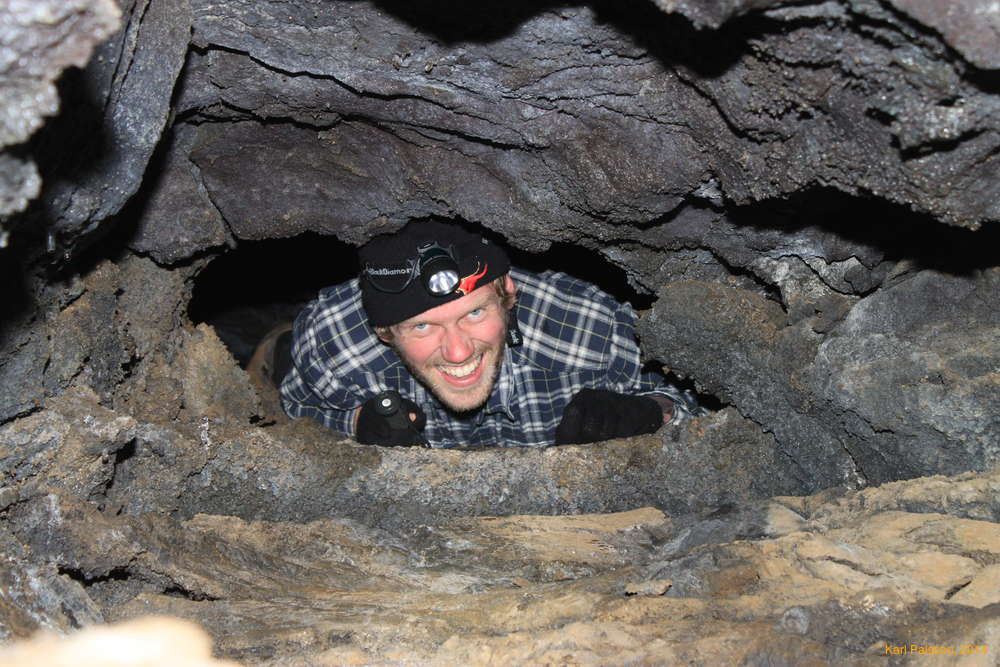 Bjöggi exploring a tight end in Sængukonuhellir